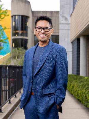 Gabriel Zenarosa headshot