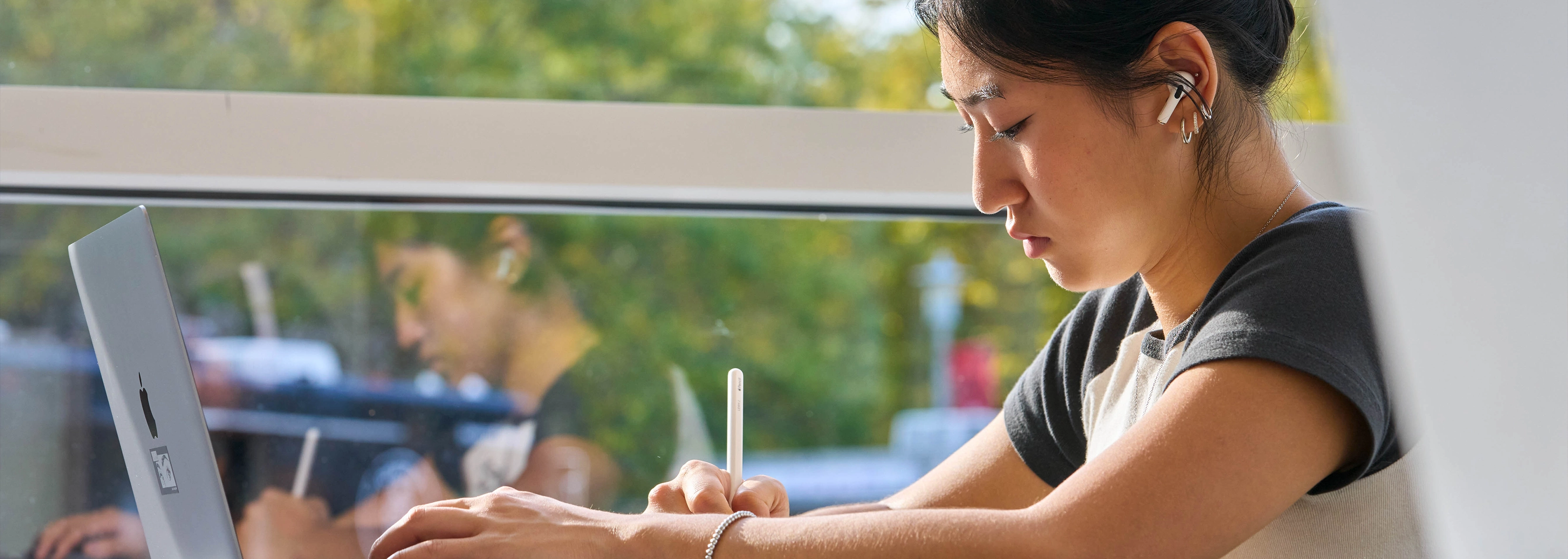 College of Business AGC in Finance Students in a Classroom College of Business AGC in Finance Students in a Classroom