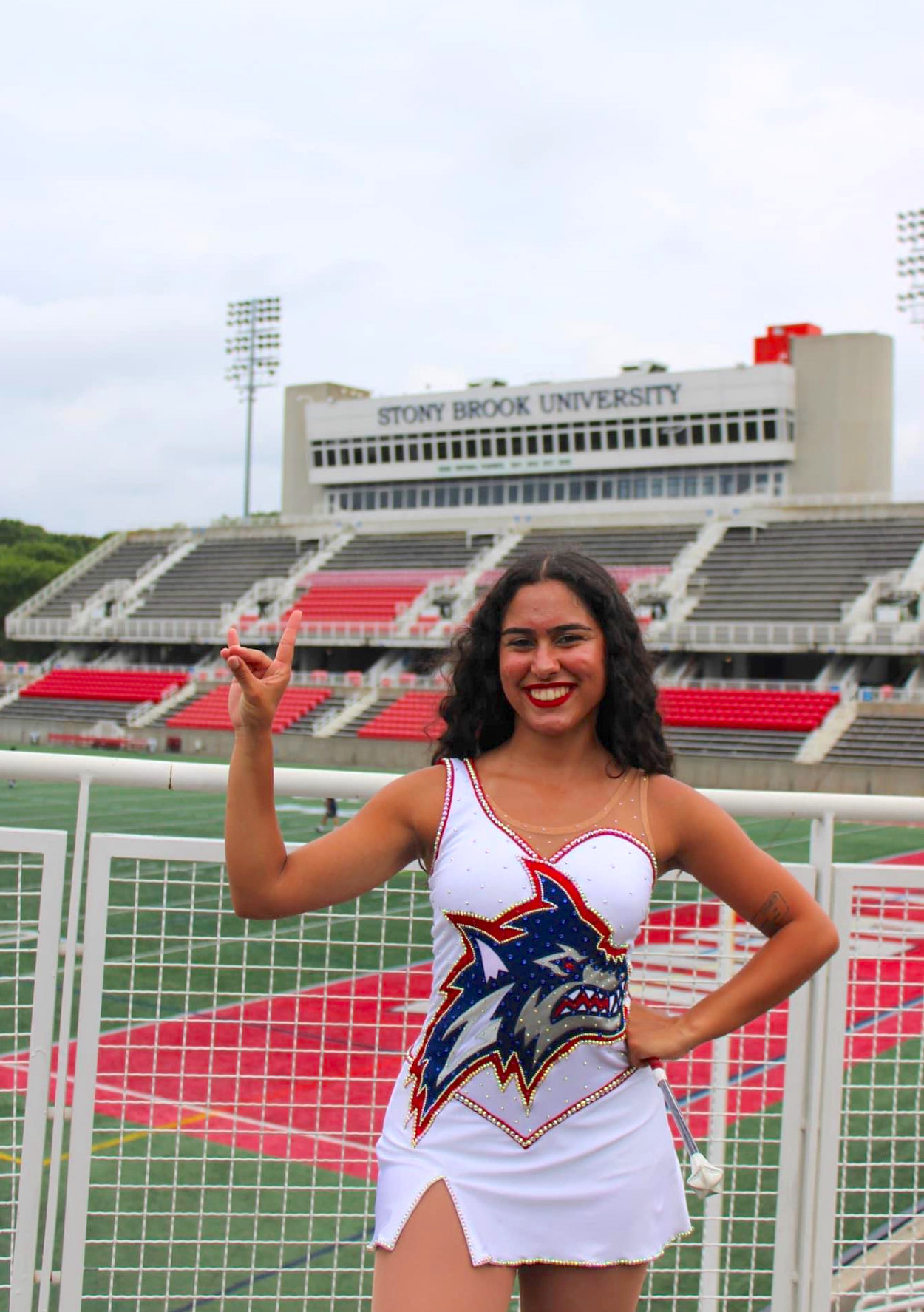 Olivia Peña, Feature Twirler